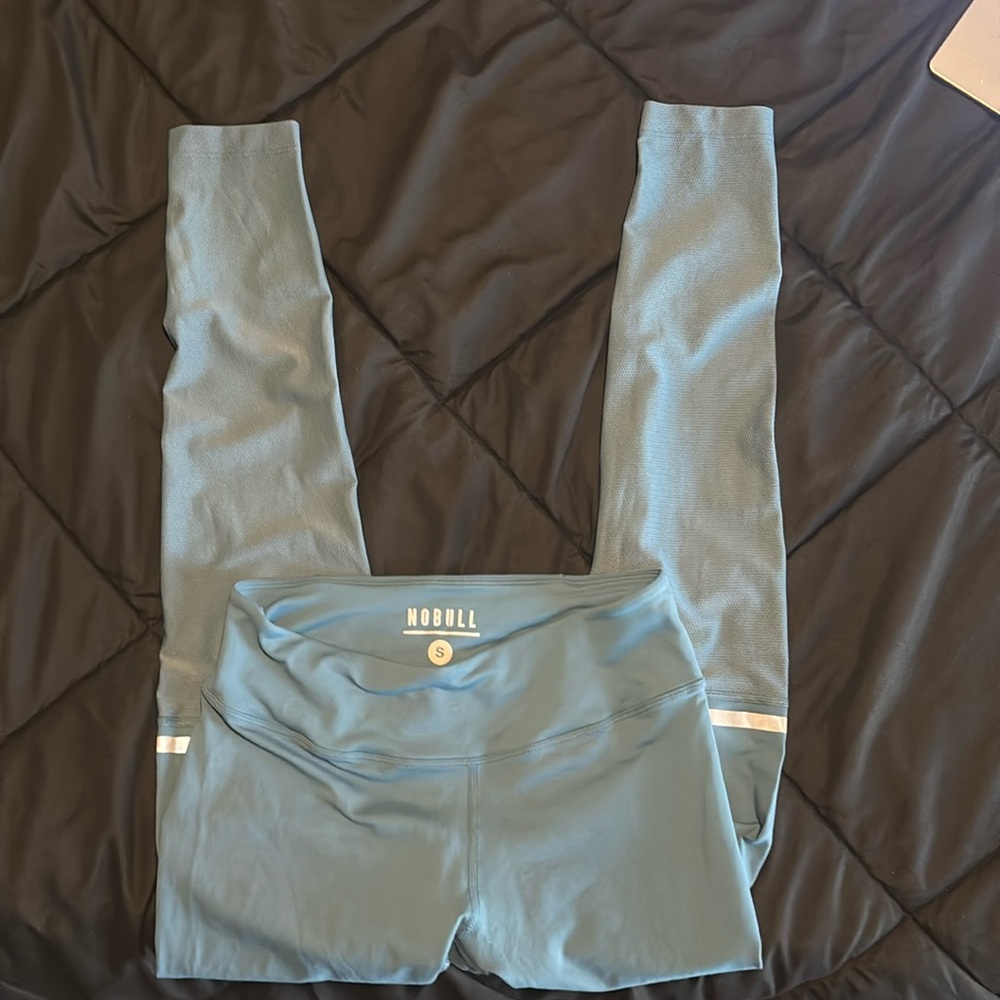 NoBull’s leggings. Size small. Color teal/blue.
